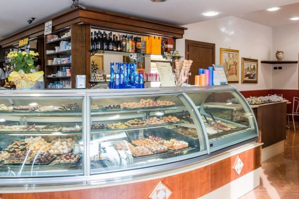 Foto Pasticceria Palummo banco dolci tipici siciliani