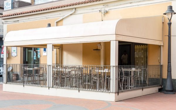 Pasticceria Palummo giardino esterno